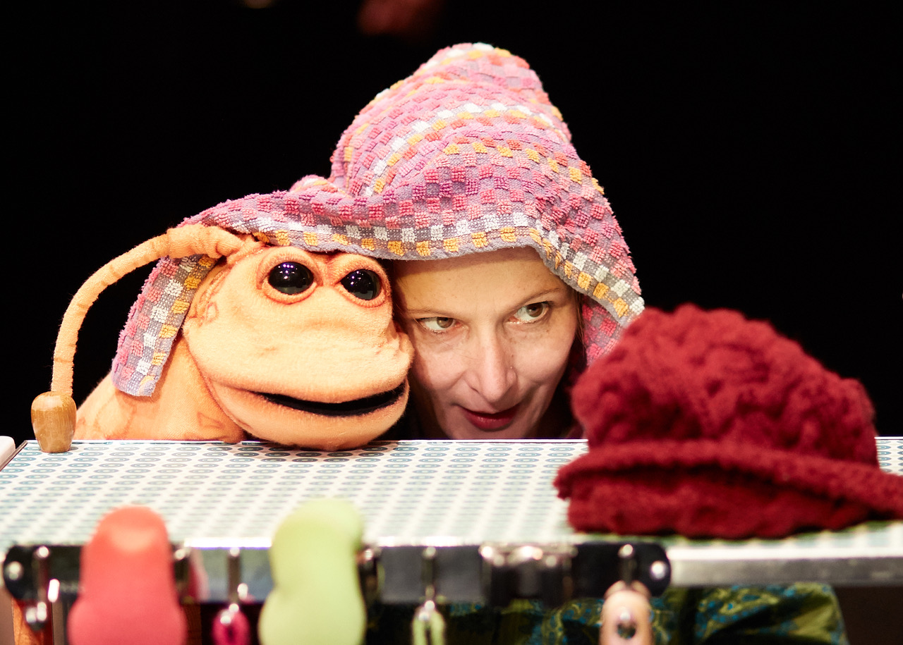 DIE KLANGUSTE | Ein Puppen-Musiktheater mit Live Musik von Ursula Mamlok